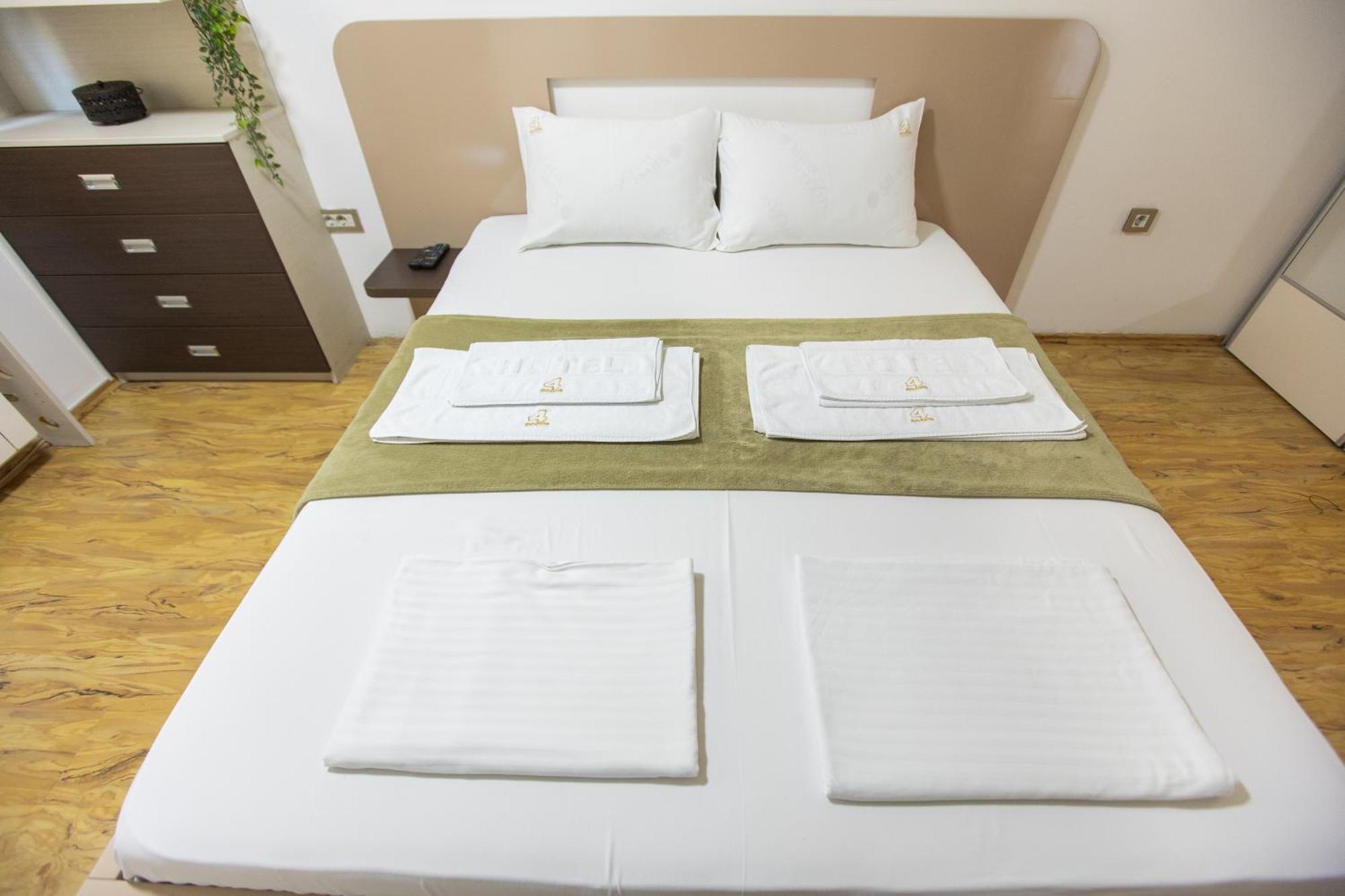 4 Rooms Apartments Ni Eksteriør bilde