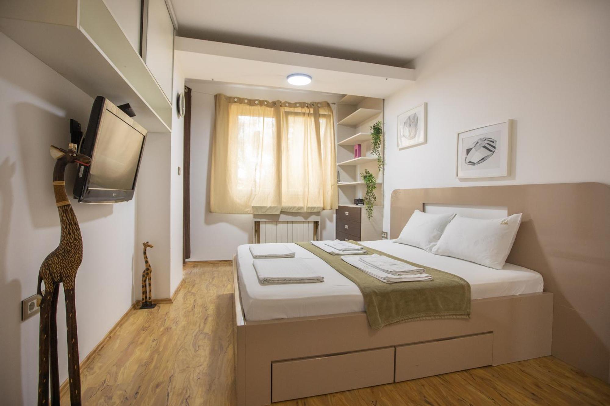 4 Rooms Apartments Ni Eksteriør bilde