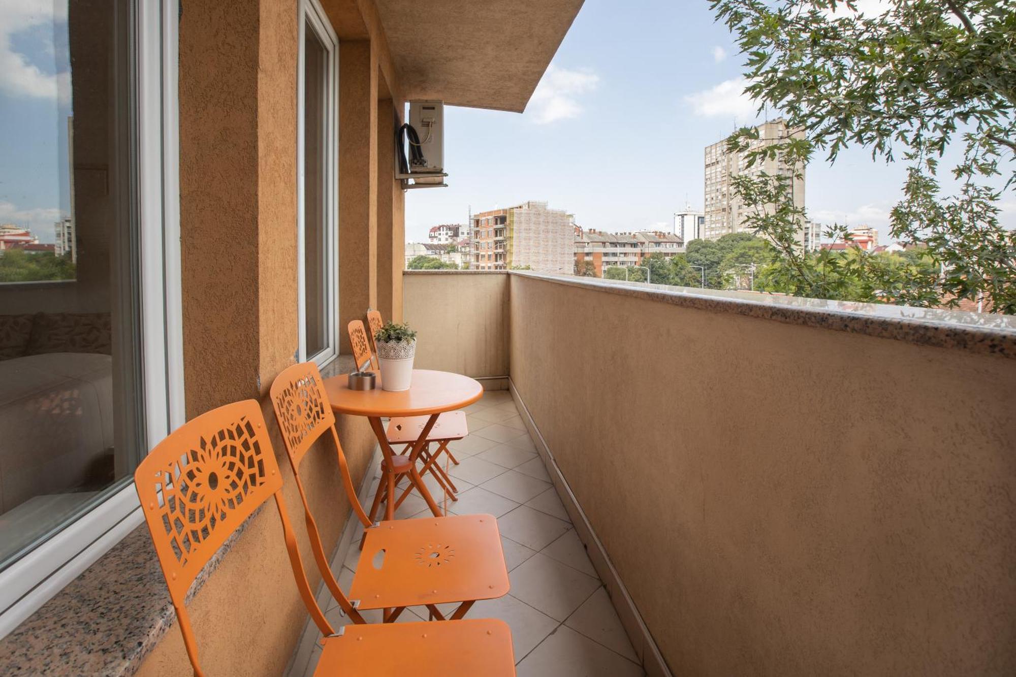 4 Rooms Apartments Ni Eksteriør bilde