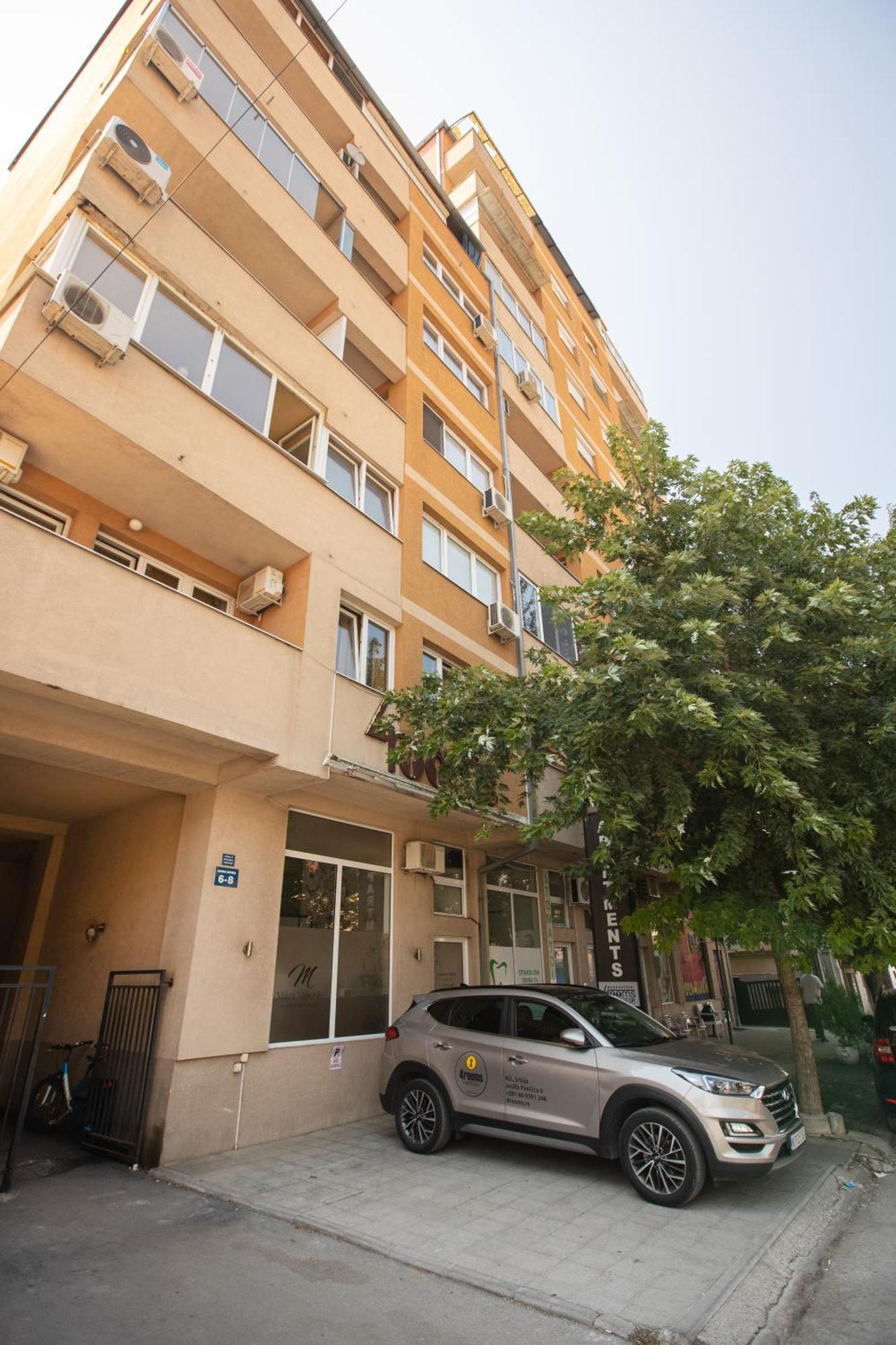 4 Rooms Apartments Ni Eksteriør bilde