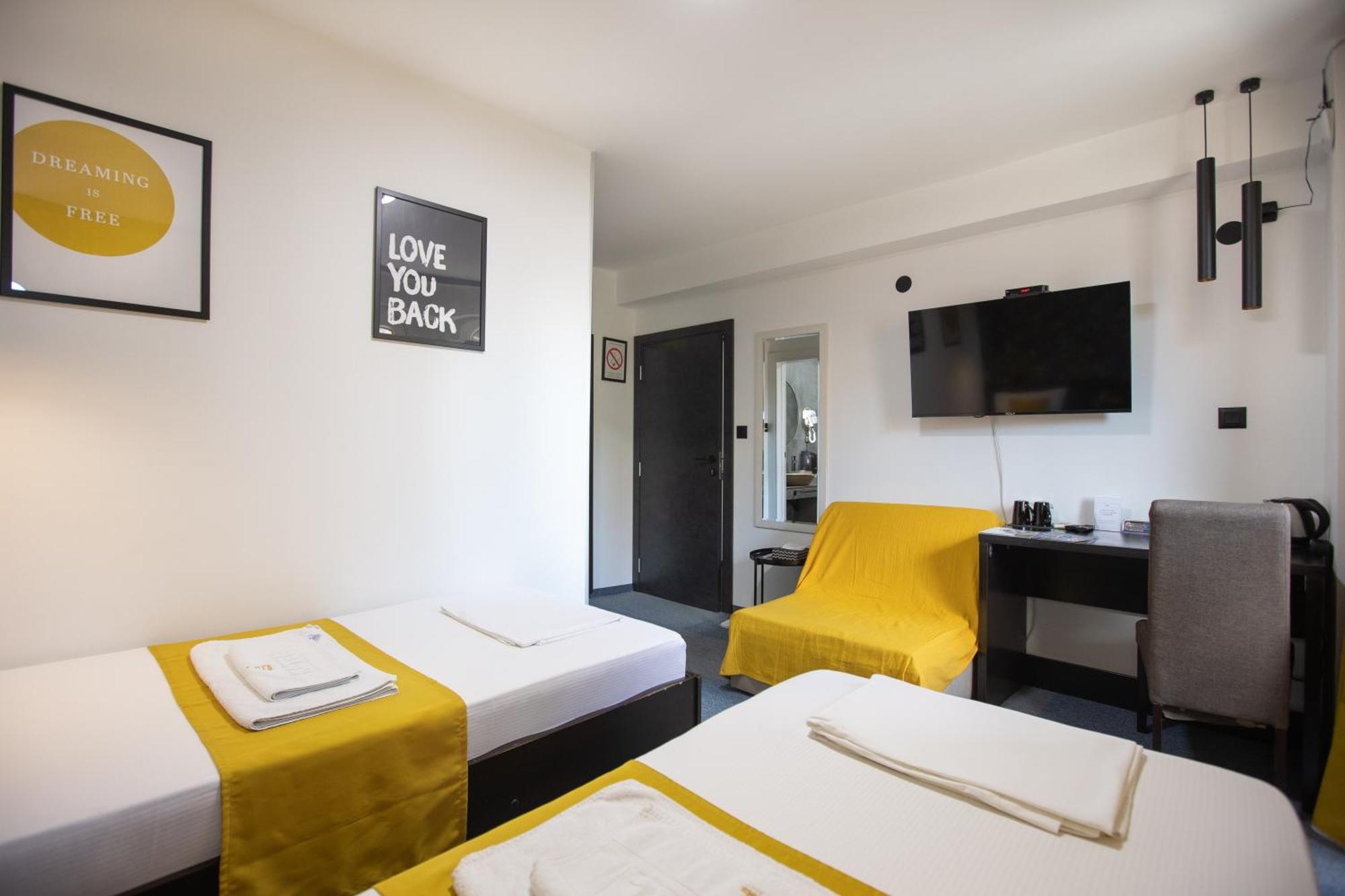 4 Rooms Apartments Ni Eksteriør bilde