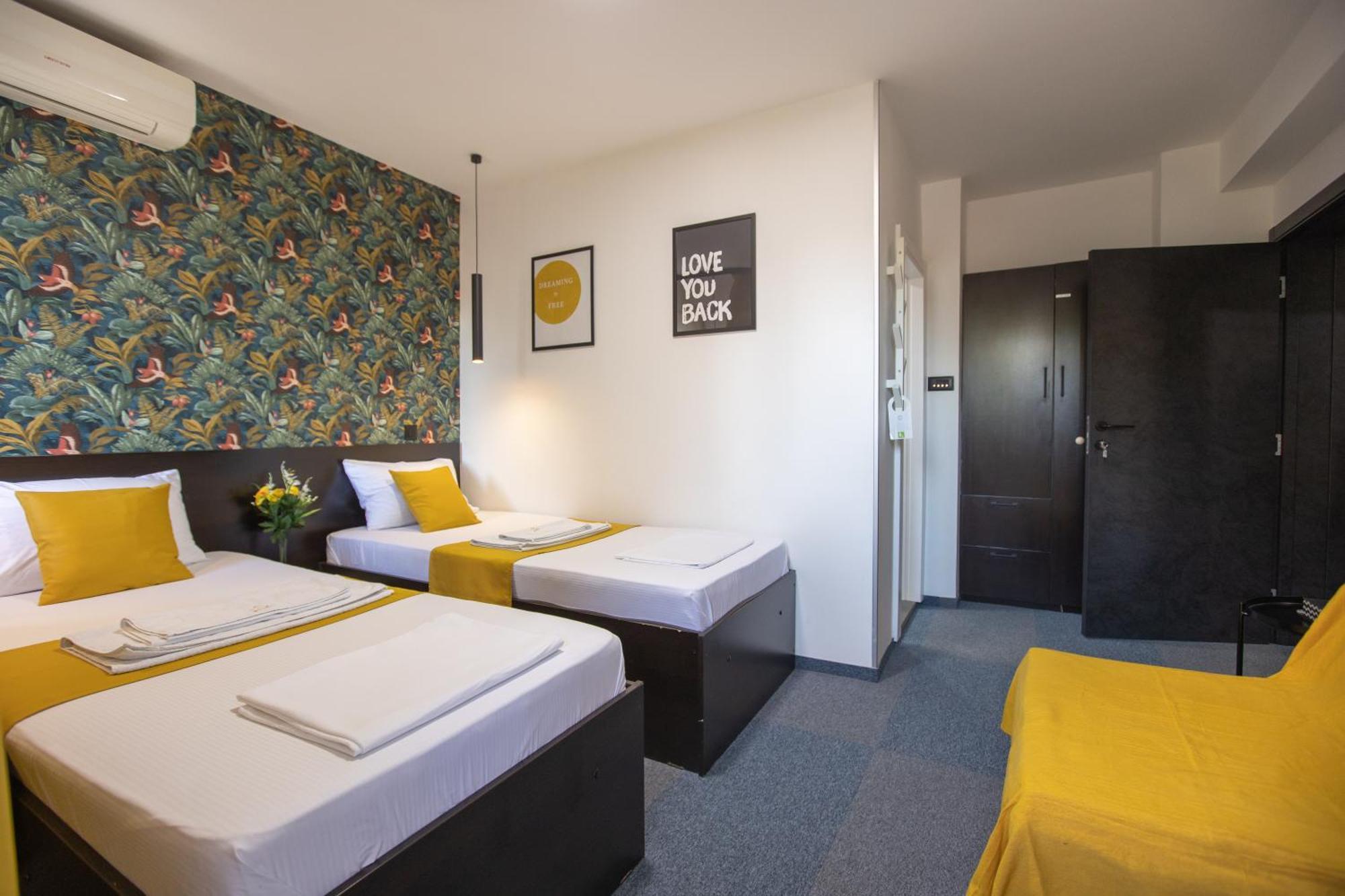 4 Rooms Apartments Ni Eksteriør bilde