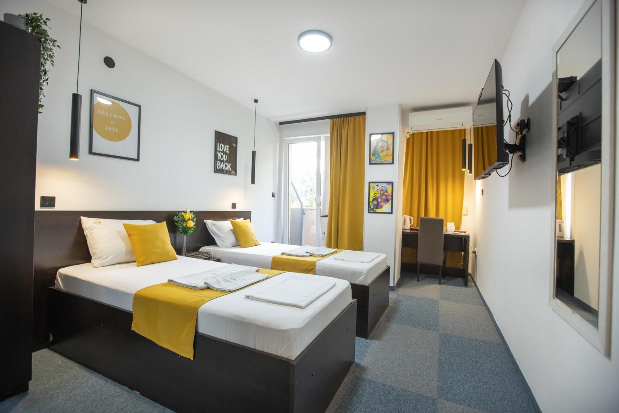 4 Rooms Apartments Ni Eksteriør bilde