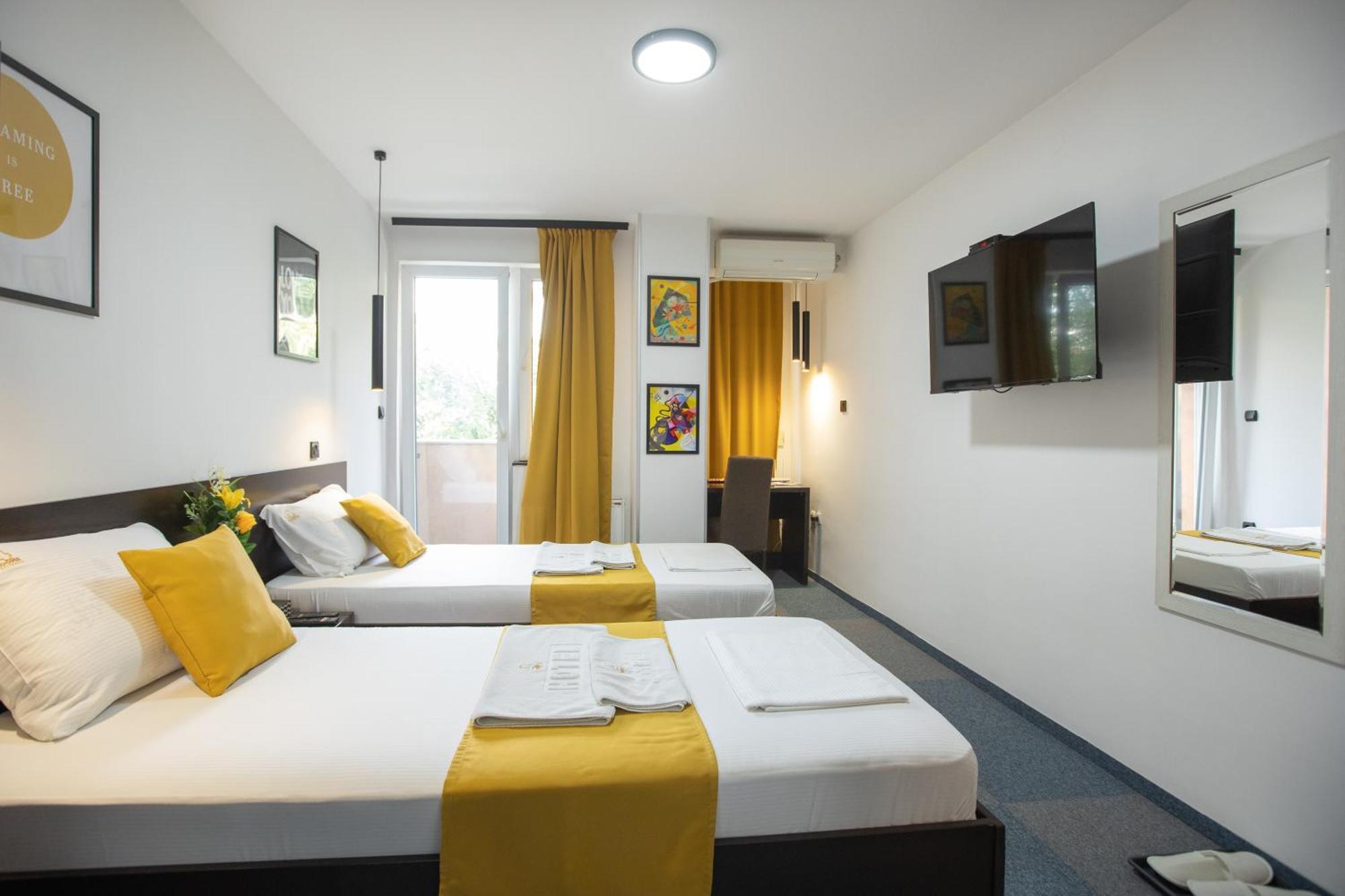 4 Rooms Apartments Ni Eksteriør bilde