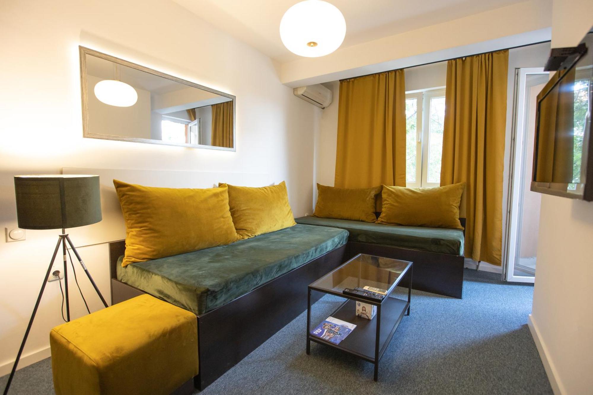 4 Rooms Apartments Ni Eksteriør bilde