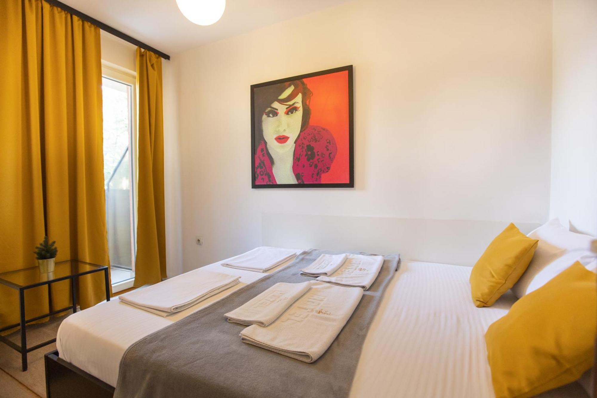 4 Rooms Apartments Ni Eksteriør bilde