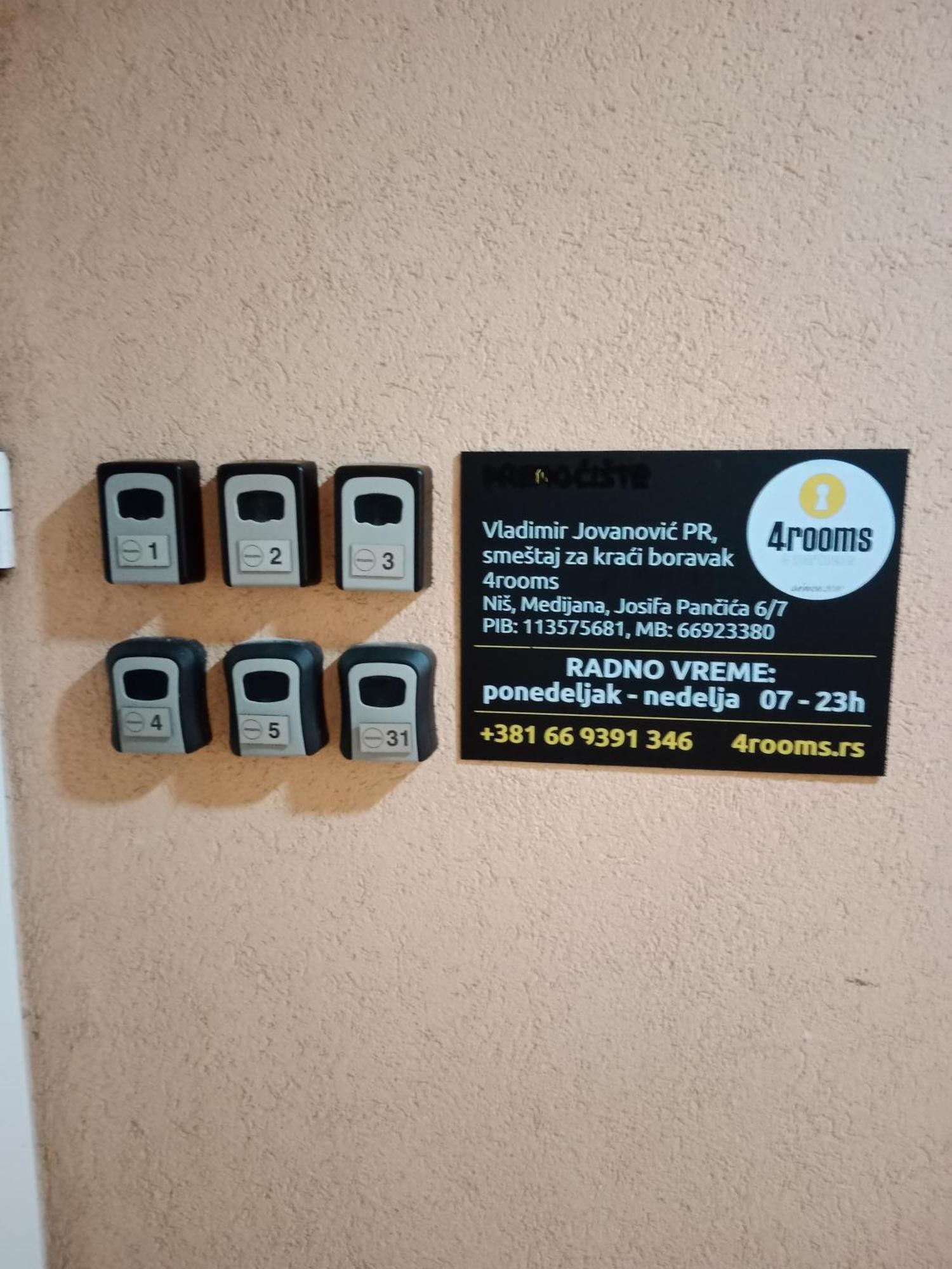 4 Rooms Apartments Ni Eksteriør bilde